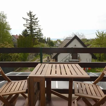 Lägenhet Kenderhordo Pihenohaz Zánka