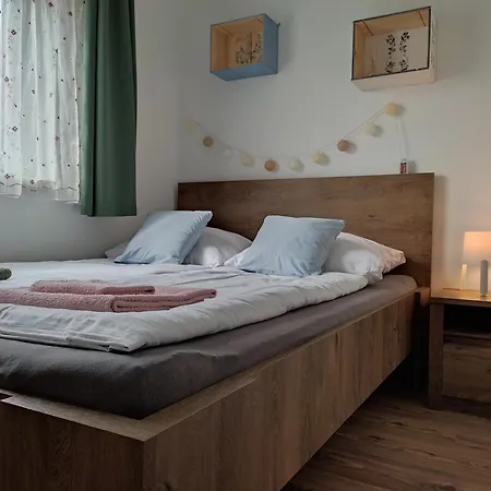 Kenderhordo Pihenohaz Zánka